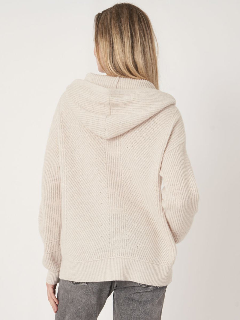 BABY WOOL V-HOODIE