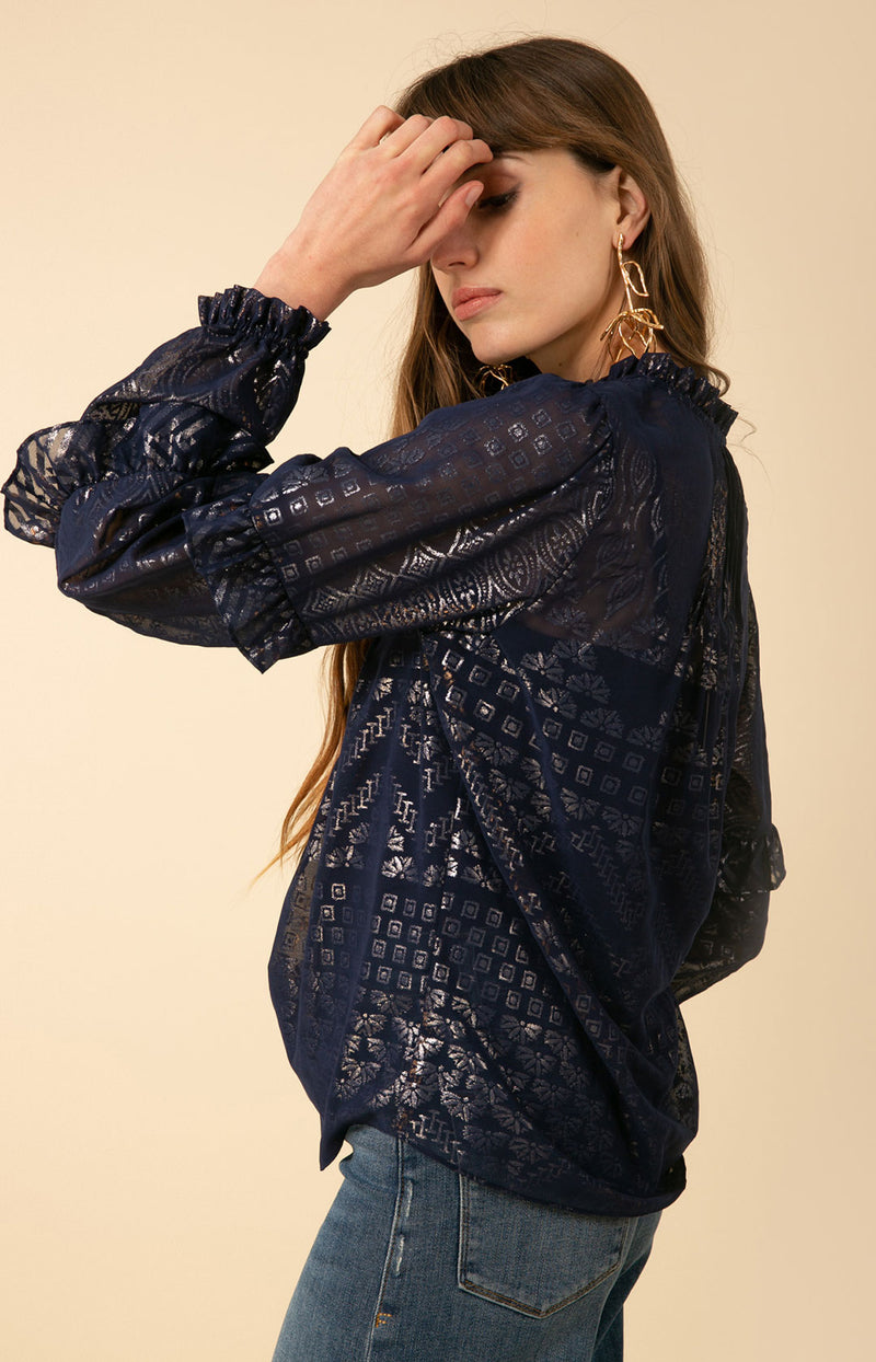 GUILDED L/S PINTUCK TOP