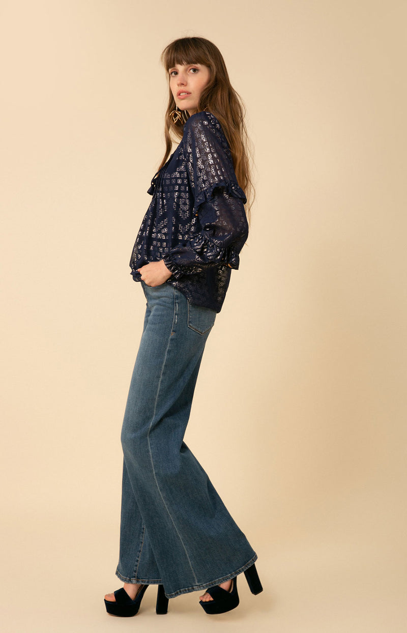GUILDED L/S PINTUCK TOP