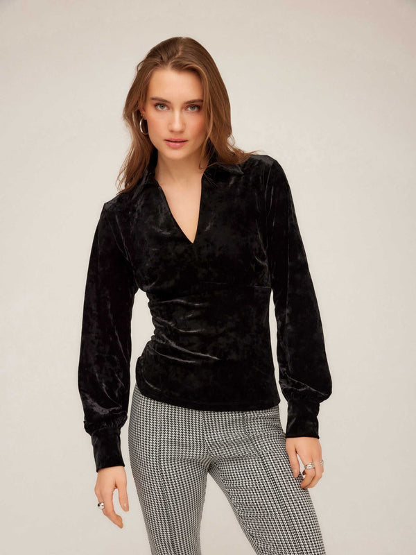 BIANCA COLLARED SHIRRED TOP - BLK