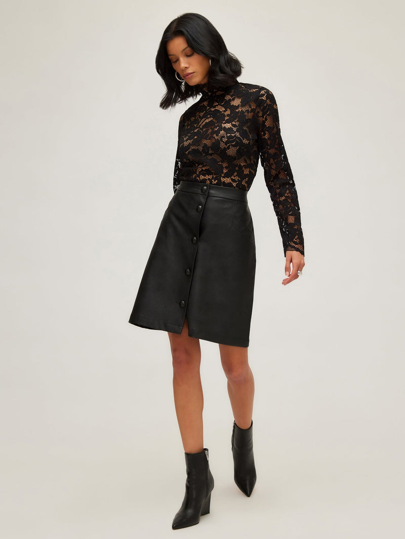 STRETCH LACE TURTLENECK