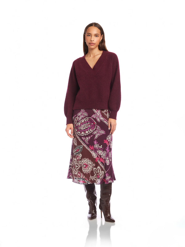 HEATHER V-NECK SWEATER - WINE