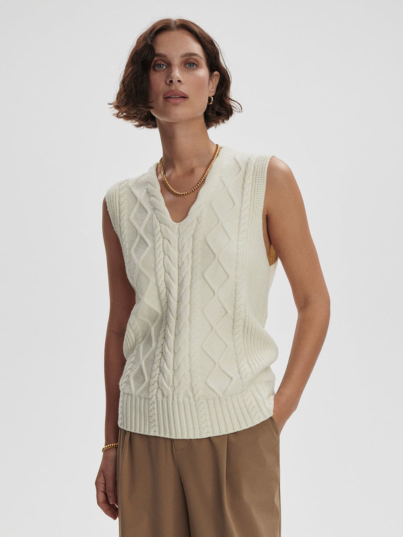 KAY CABLE KNIT VEST - SNOW WHITE
