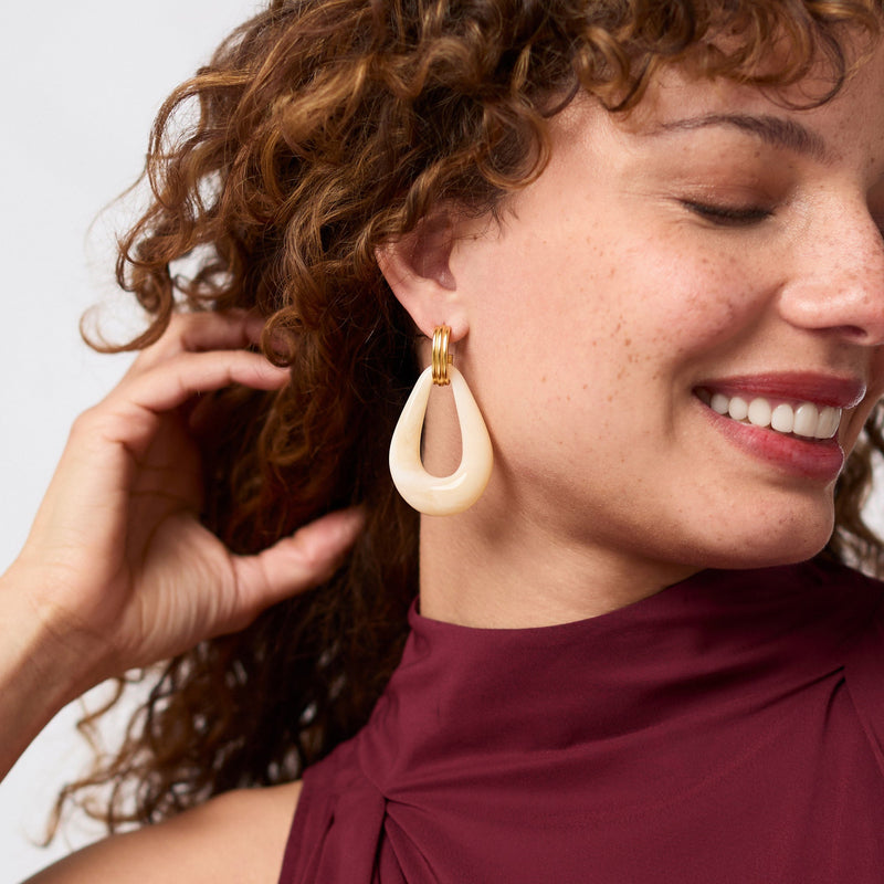 CARNABY DOORKNOCKER EARRING - IVORY