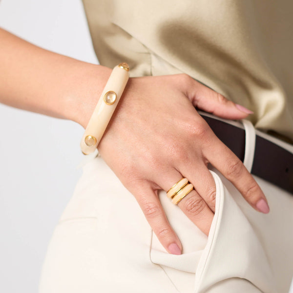 CARNABY STONE BANGLE MED - IVORY