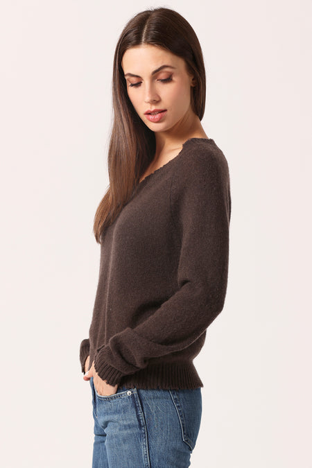 CASHMERE FRAYED V-NECK - BRZ NT
