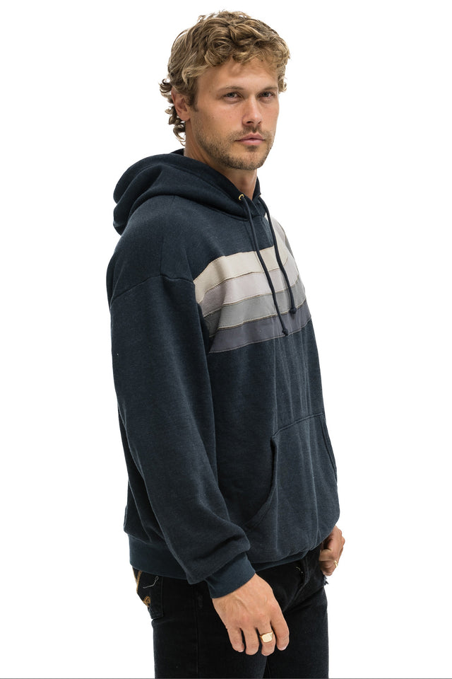 WAVE STRIPE 4 PULLOVER HOODIE RELAXED - CHAR
