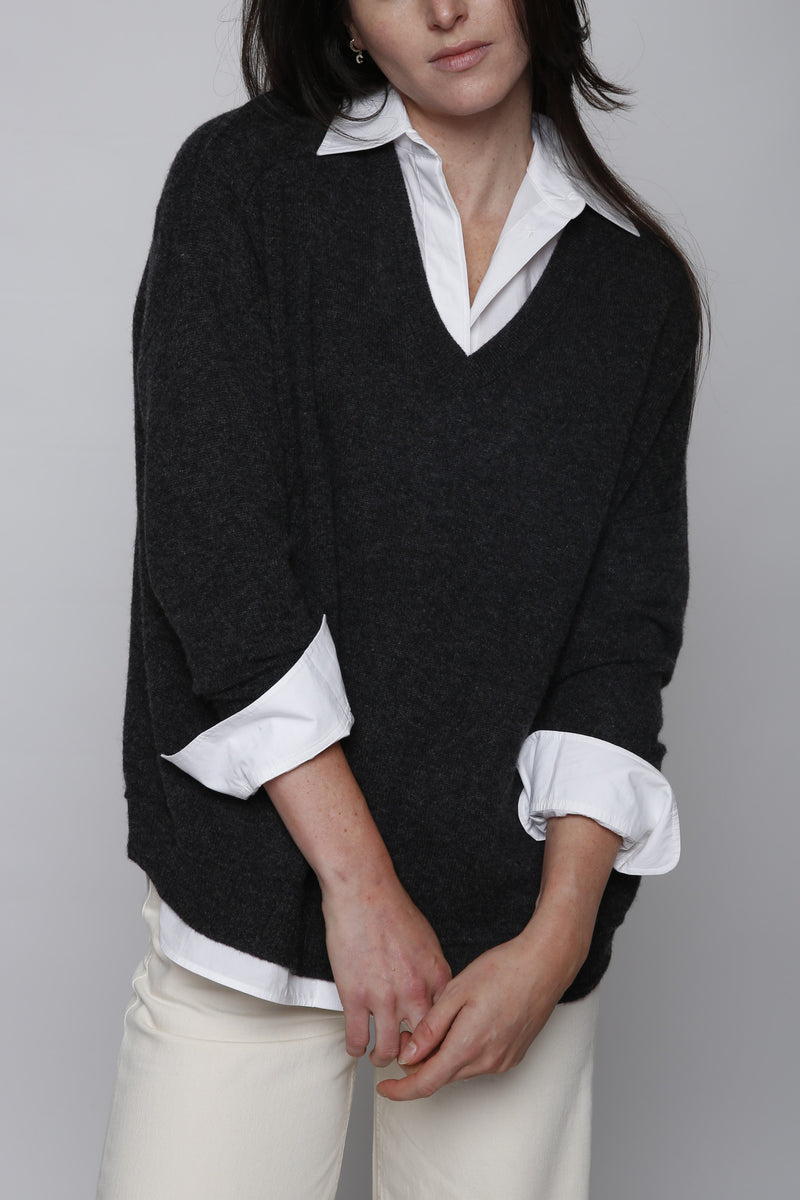 CASHMERE V NECK - HTR CHARCOAL