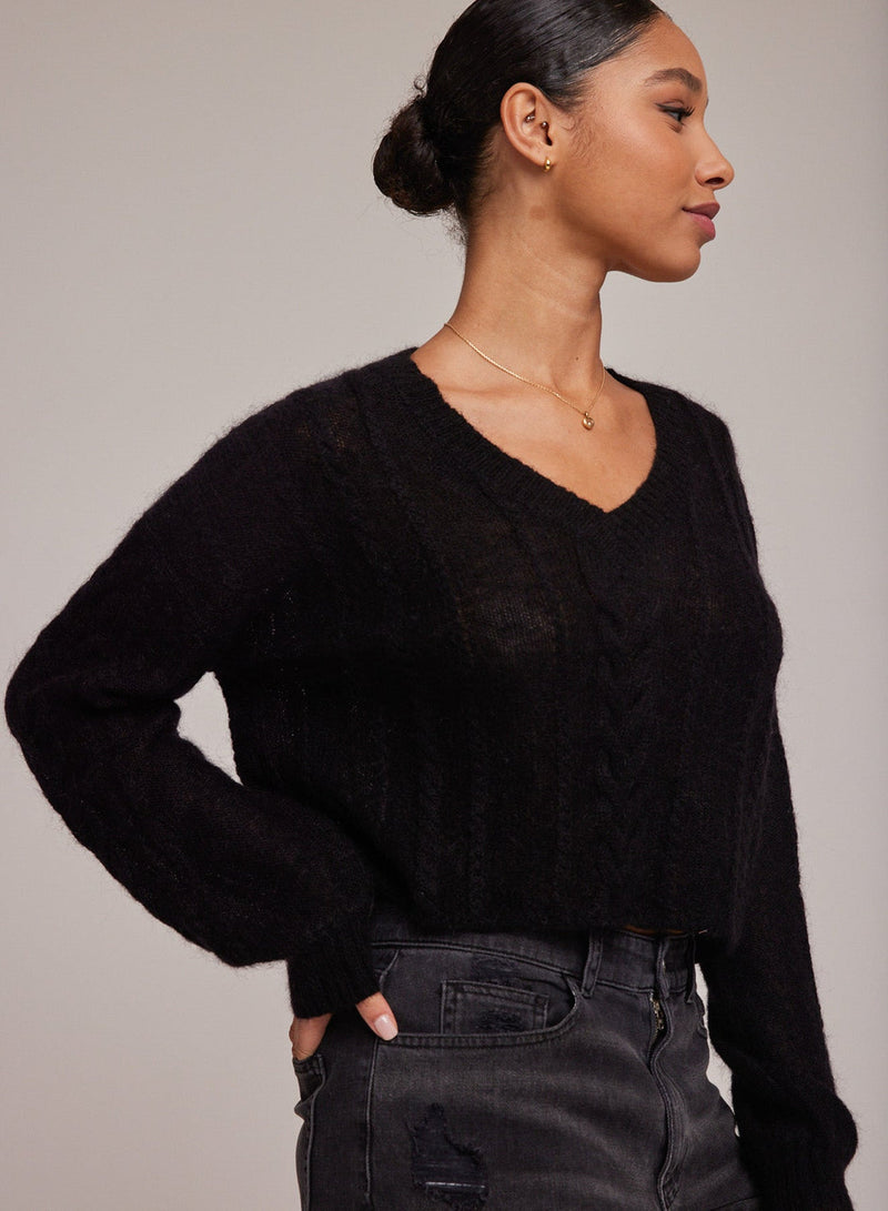 V-NECK CROPPED SWEATER - BLK