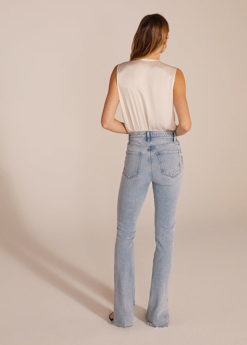 SLEEVELESS DATE BLOUSE - IVORY