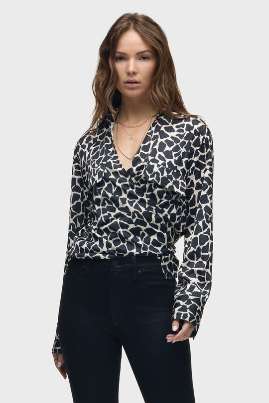 L/S WRAP SHIRT-GIRAFFE PRINT