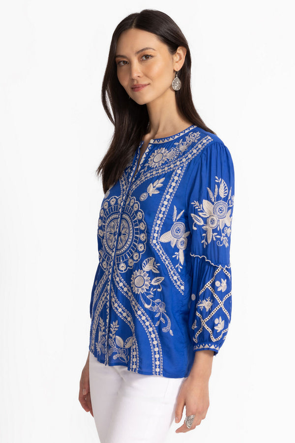 SCALLOP SLEEVE BLOUSE