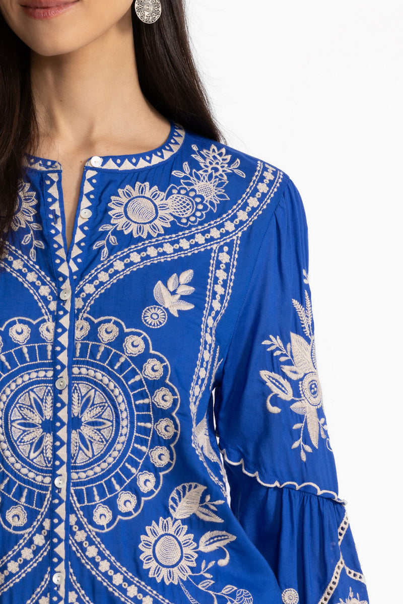 SCALLOP SLEEVE BLOUSE