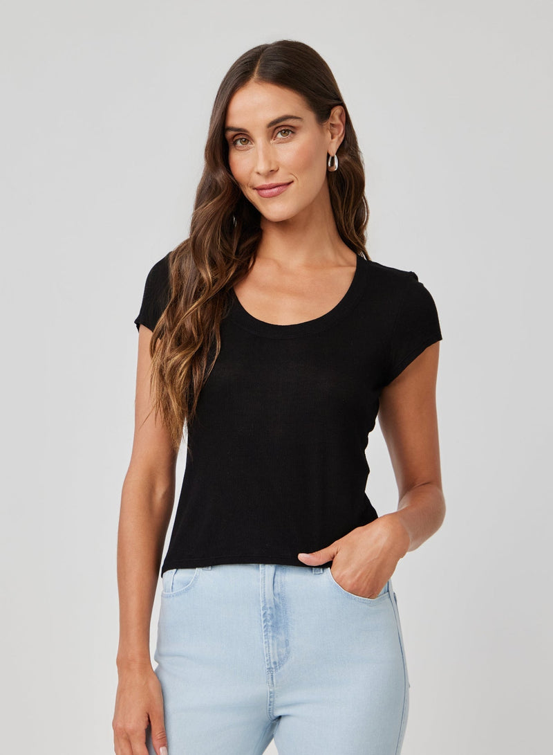 WIDE U NECK TEE-BLACK