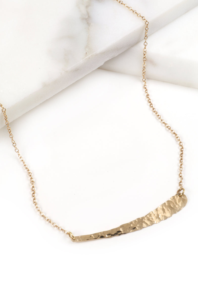 BRUSHSTROKE NECKLACE
